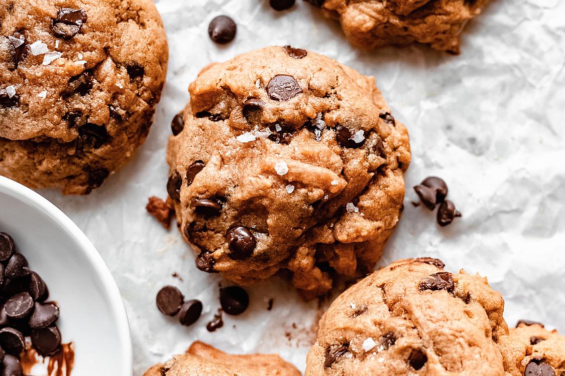 Vegan chocolate chip cookies