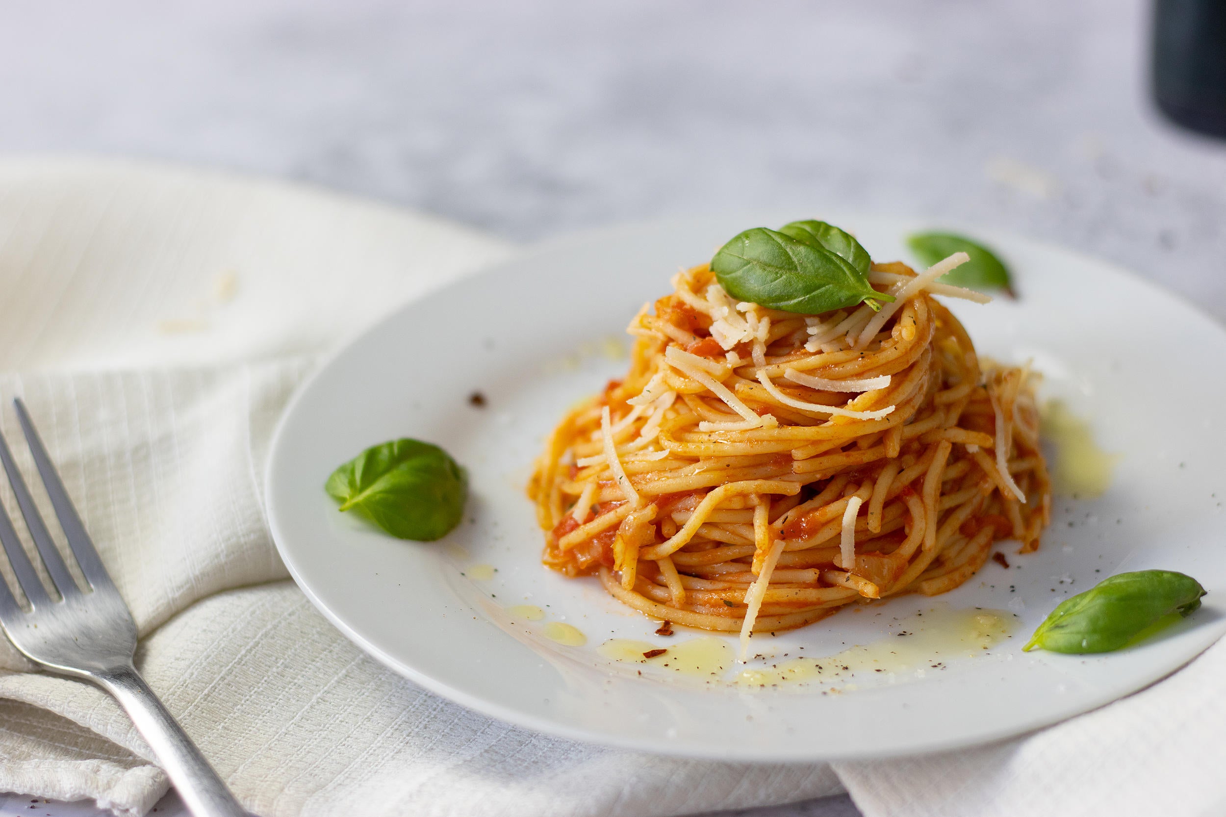 vegan tomato sauce pasta