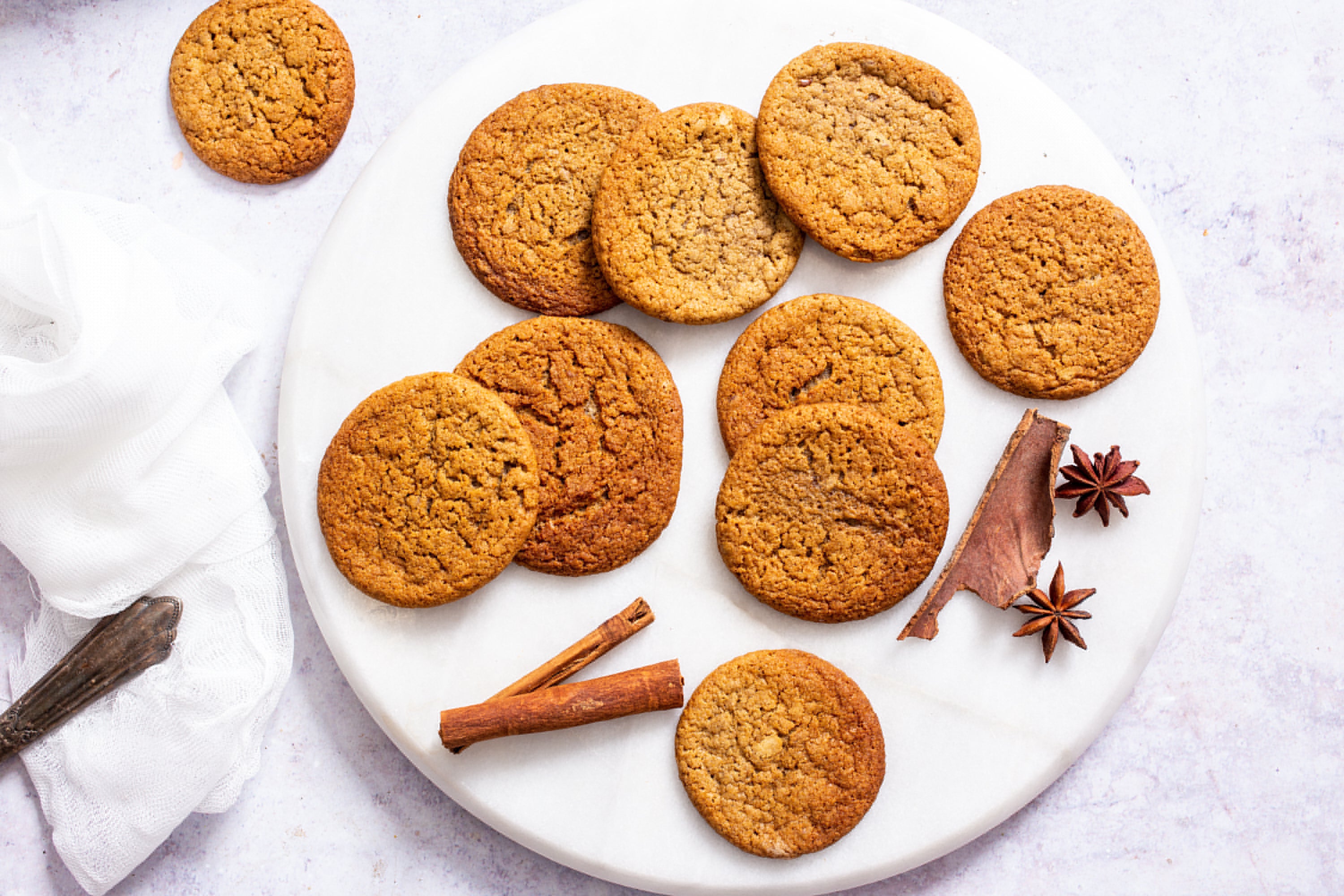 Chewy Vegan Molasses Ginger Cookies