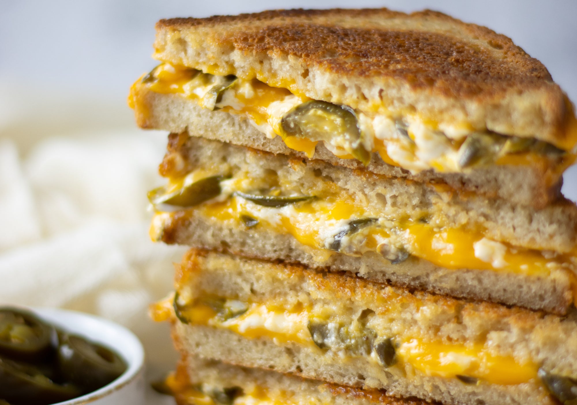 Make This Vegan Grilled Cheese And Jalapeño Sandwich With Vejii 